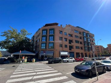 Pis amb ascensor de lloguer a Avenida de los Arces 17A