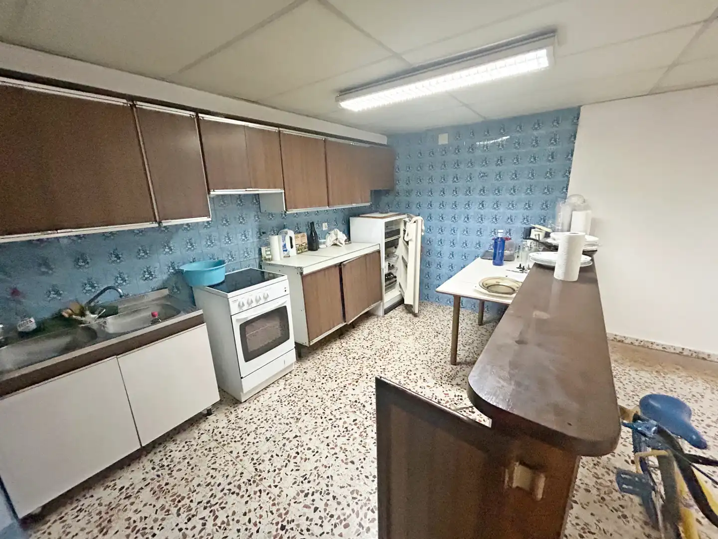 Cuina de Local en venda en Vitoria - Gasteiz amb Moblat