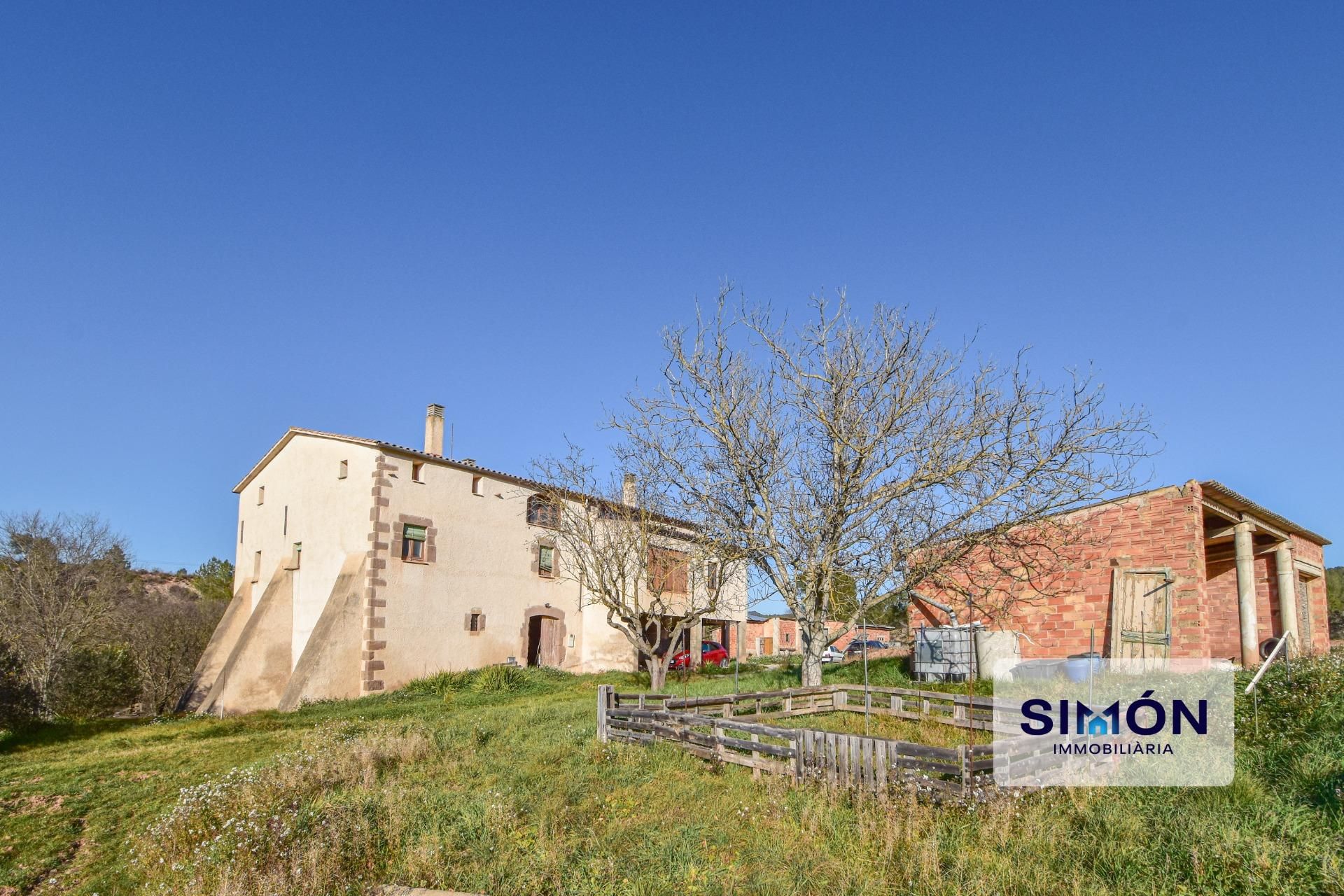 Vista exterior de Finca rústica en venda en Sant Joan de Vilatorrada amb Jardí privat, Traster i Balcó