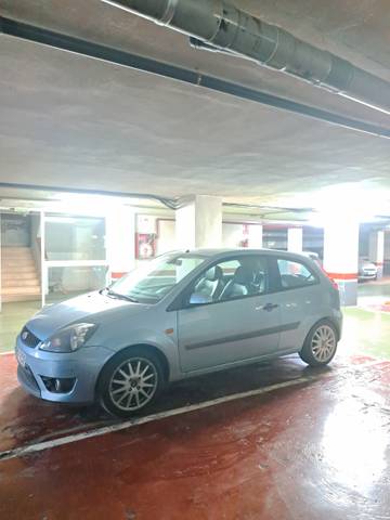 Garaje en Venta en Carrer de Santa Amàlia en Trinitat