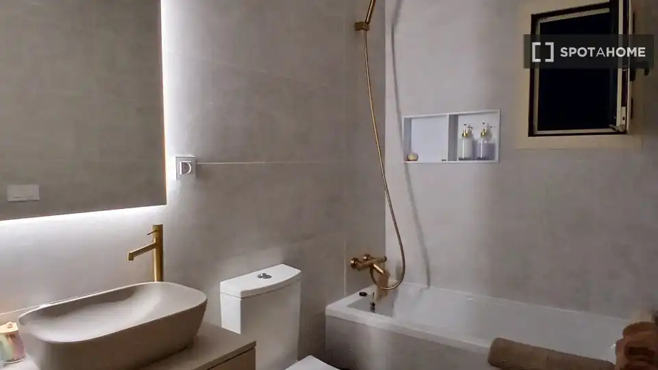 Flat with terrace to rent in Montroi / Montroy, imagen 6