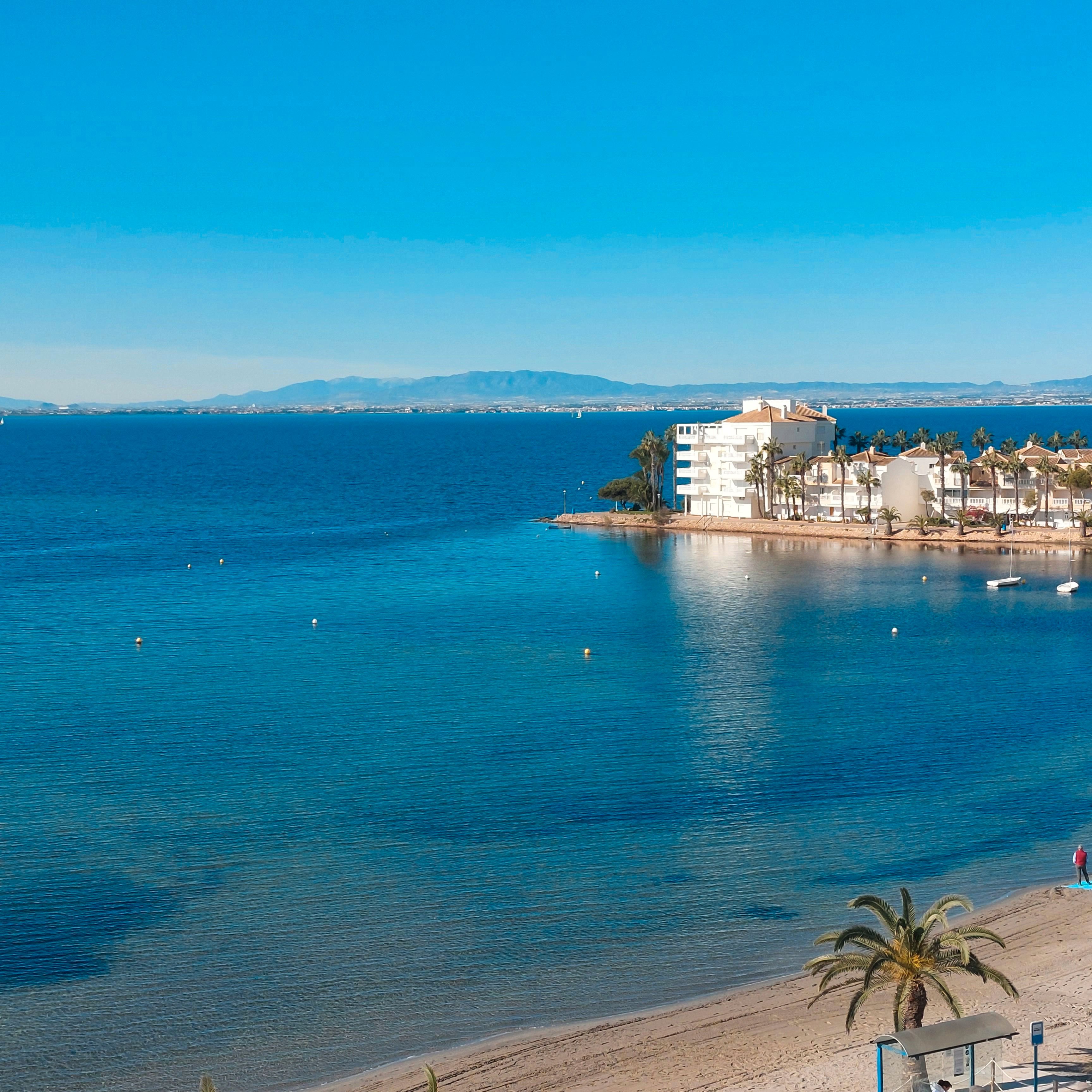 Exterior view of Apartment to rent in La Manga del Mar Menor  with Terrace, Furnished and Oven