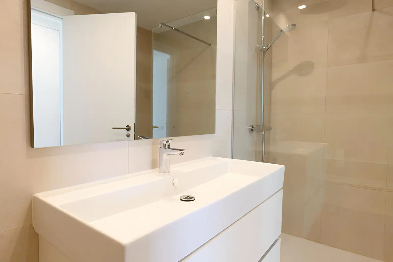 Apartamento con piscina en venta en Estepona Pueblo, imagen 23
