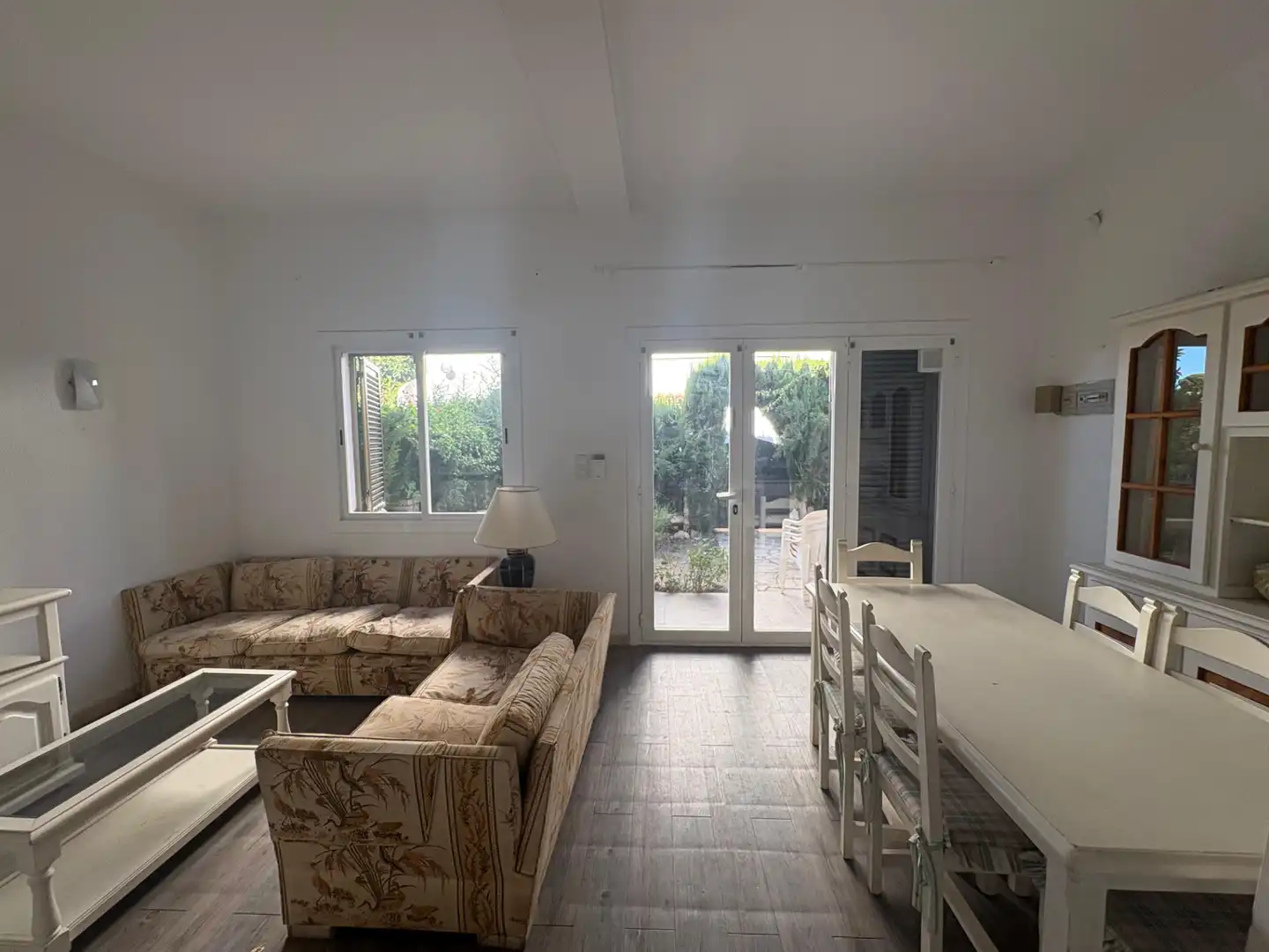 Living room of Detached homes for sale in Cambrils  with Air Conditioner, Private garden and Parquet flooring
