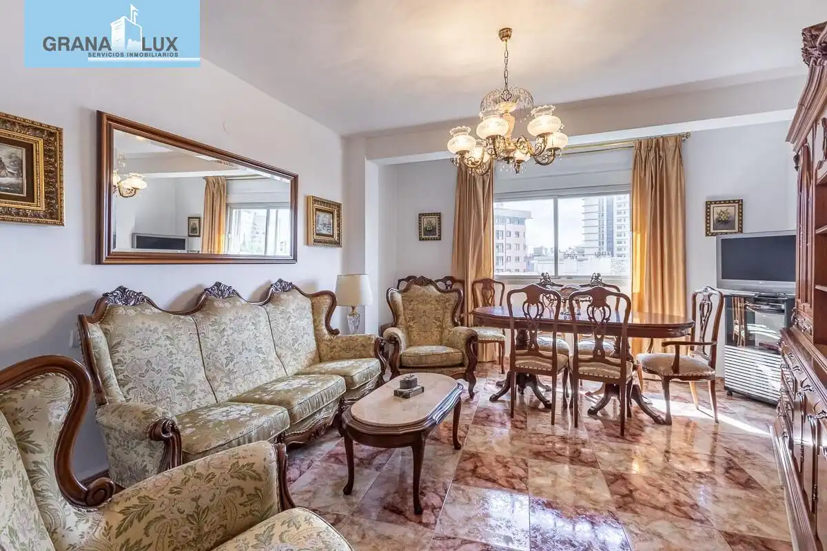 Piso con terraza en venta en Avenida de Madrid, imagen 4