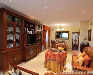 Living room of House or chalet for sale in Linares  with Air Conditioner, Private garden and Storage room