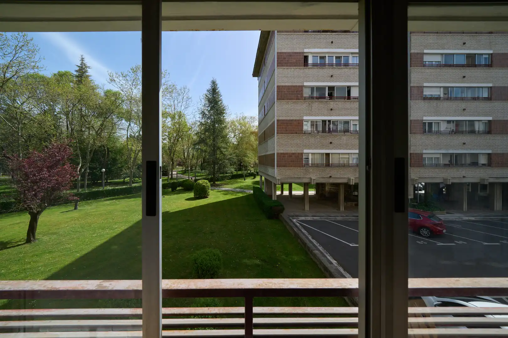 Exterior view of Flat for sale in Vitoria - Gasteiz  with Terrace, Storage room and Furnished