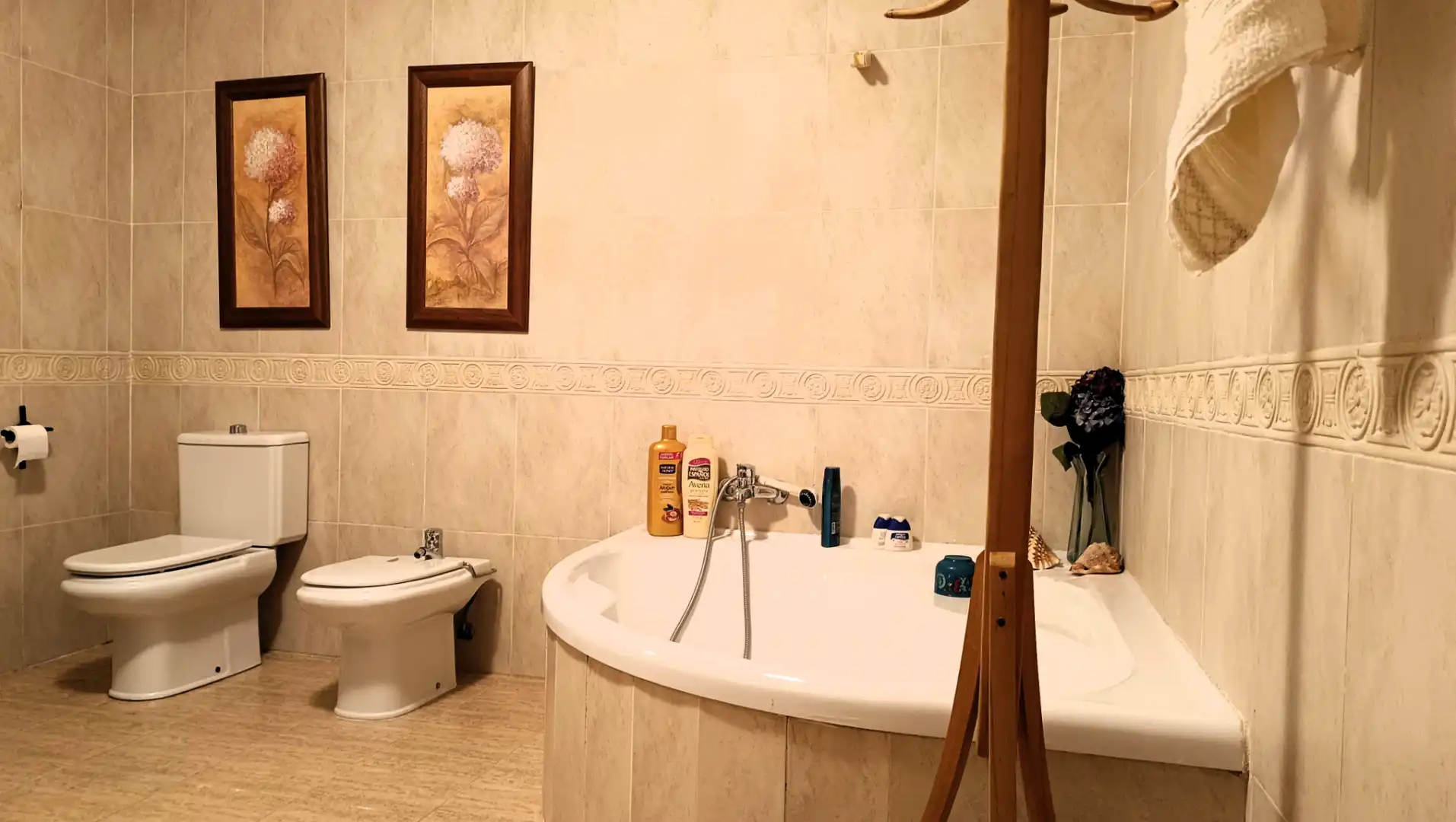Baño de Casa adosada en venta en Mancha Real con Jardín privado, Terraza y Piscina