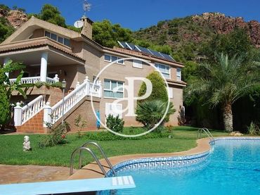 Casa con piscina en venta en Sagunto ciudad
