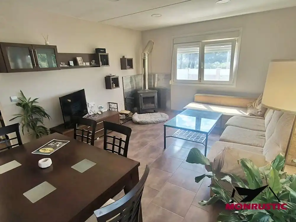 Sala d'estar de Finca rústica en venda en Querol