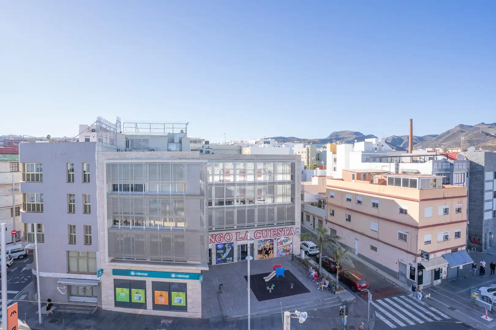 Vista exterior de Edificio en venta en San Cristóbal de la Laguna con Alarma