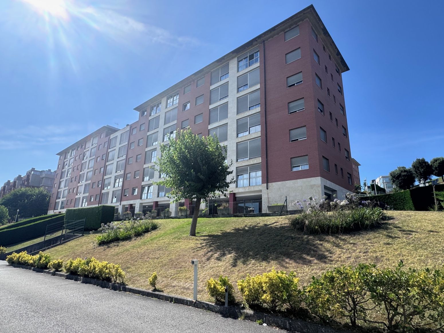 Vista exterior de Pis en venda en Santander amb Calefacció, Jardí privat i Traster