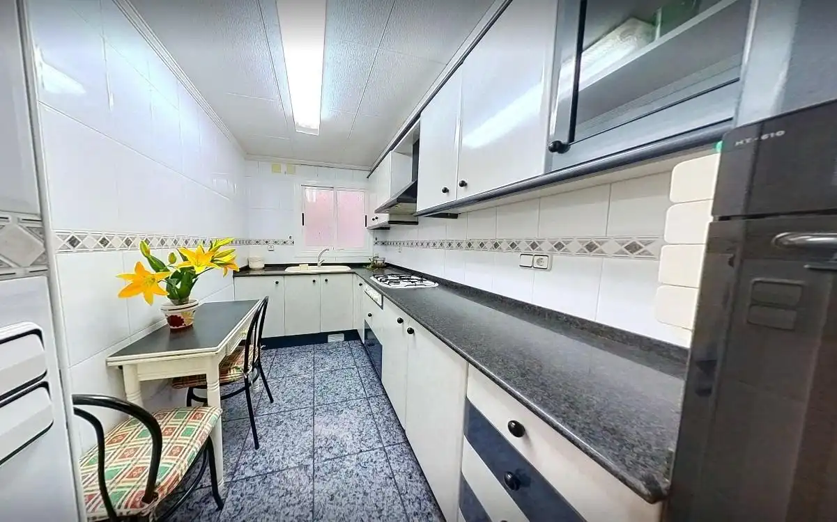 Cuina de Pis en venda en Mollet del Vallès amb Parquet i Balcó