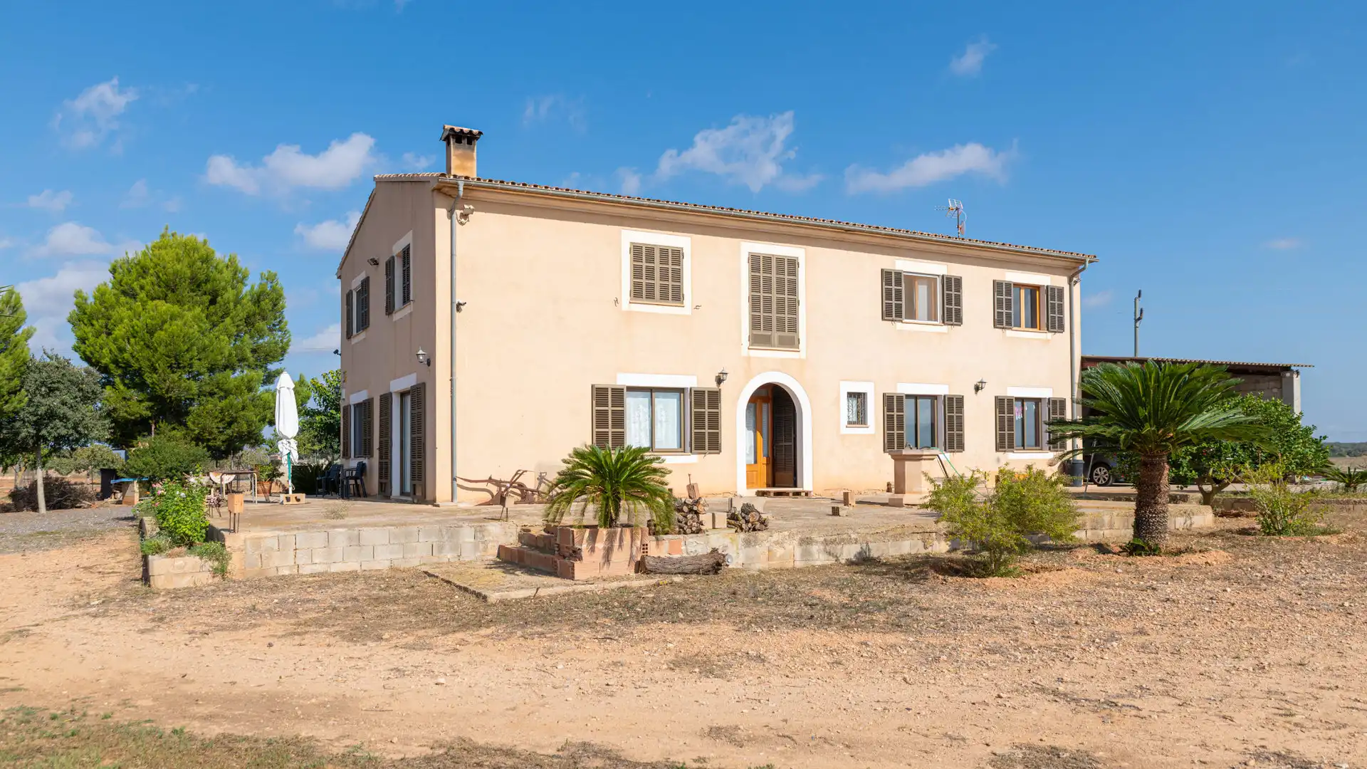 Vista exterior de Finca rústica en venda en Campos amb Calefacció, Terrassa i Traster