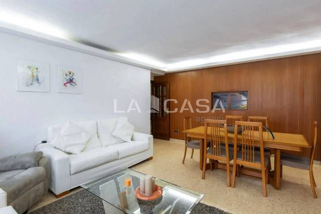Piso en Venta en La Malva-rosa