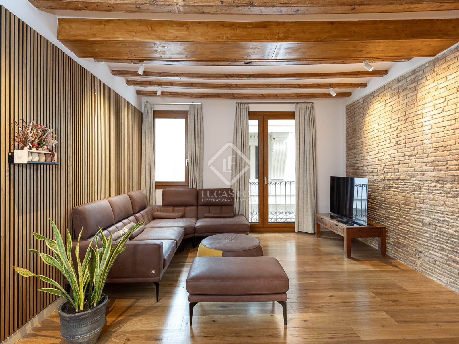 Sala d'estar de Pis en venda en  Barcelona Capital amb Aire condicionat, Calefacció i Parquet