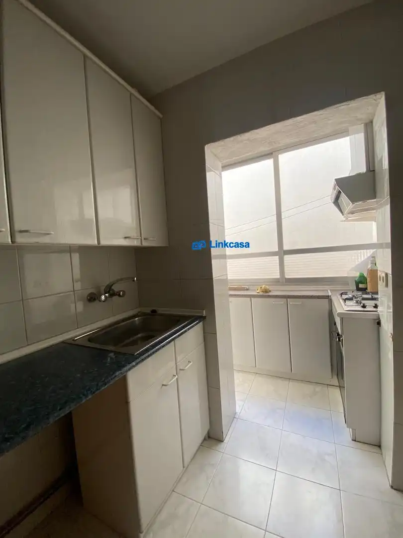 Cuina de Pis en venda en Madrid amb Calefacció, Parquet i Terrassa