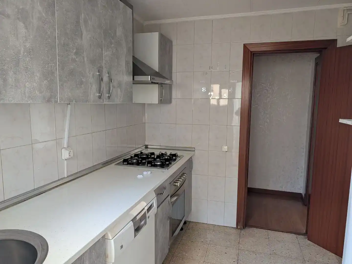 Cuina de Pis en venda en Esparreguera amb Aire condicionat i Balcó