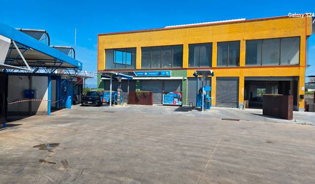 Local comercial en Alquiler en Carretera Accés Costa Brava, 192 en Mas Florit - Ca la Guidó