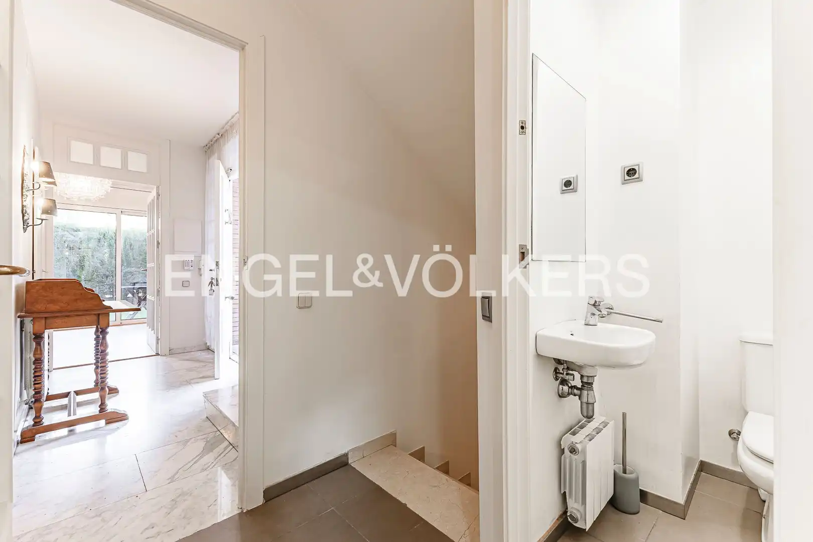 Bathroom of Detached homes for sale in Sant Cugat del Vallès  with Air Conditioner, Heating and Private garden
