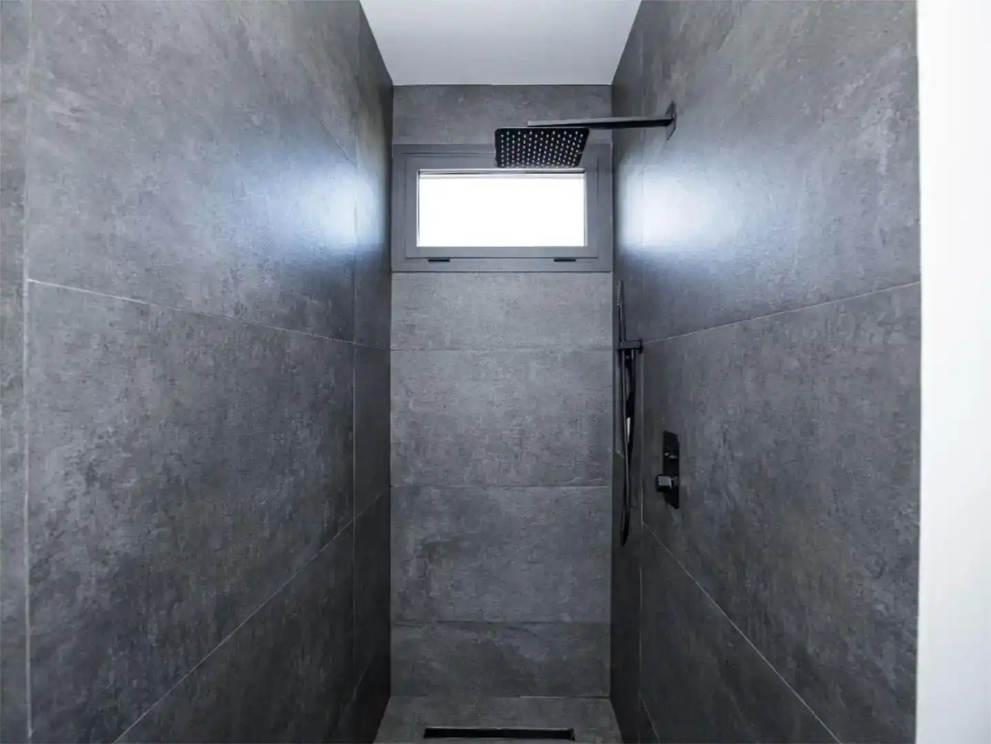 Bathroom of Houses for sale in Empuriabrava  with Air Conditioner, Swimming Pool and Balcony