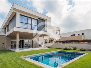 Casa amb jardí en venda a El Bosque