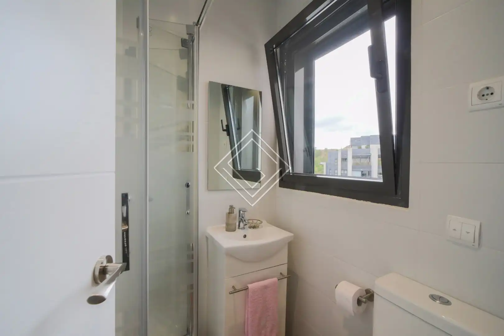 Piso con ascensor en venta en Encinar de los Reyes, imagen 12