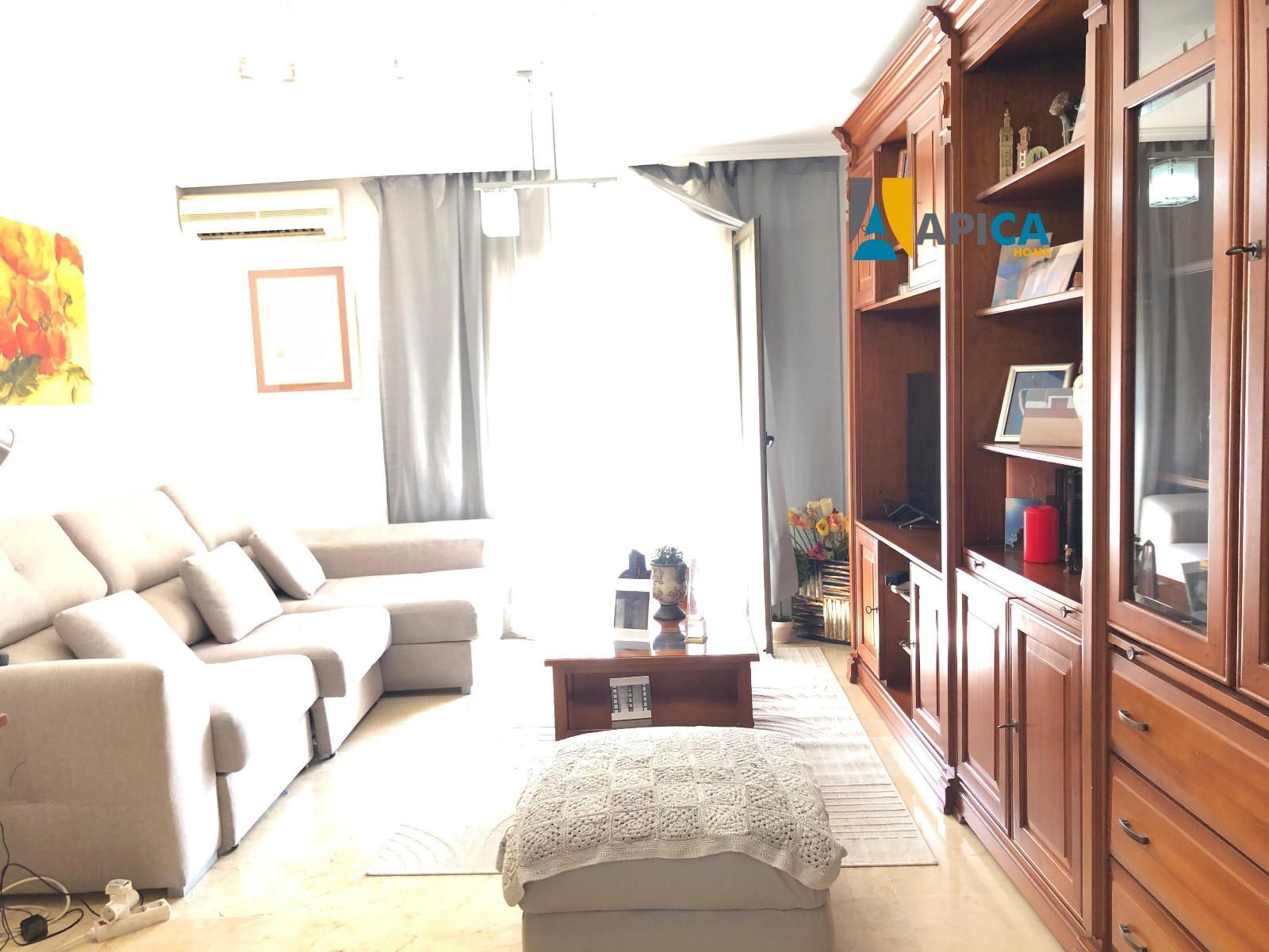 Vista exterior de Pis en venda en Algeciras amb Terrassa