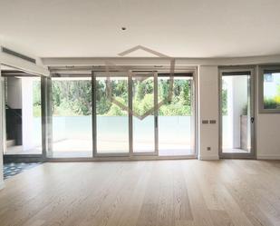 Living room of Attic to rent in Pozuelo de Alarcón  with Air Conditioner, Heating and Terrace