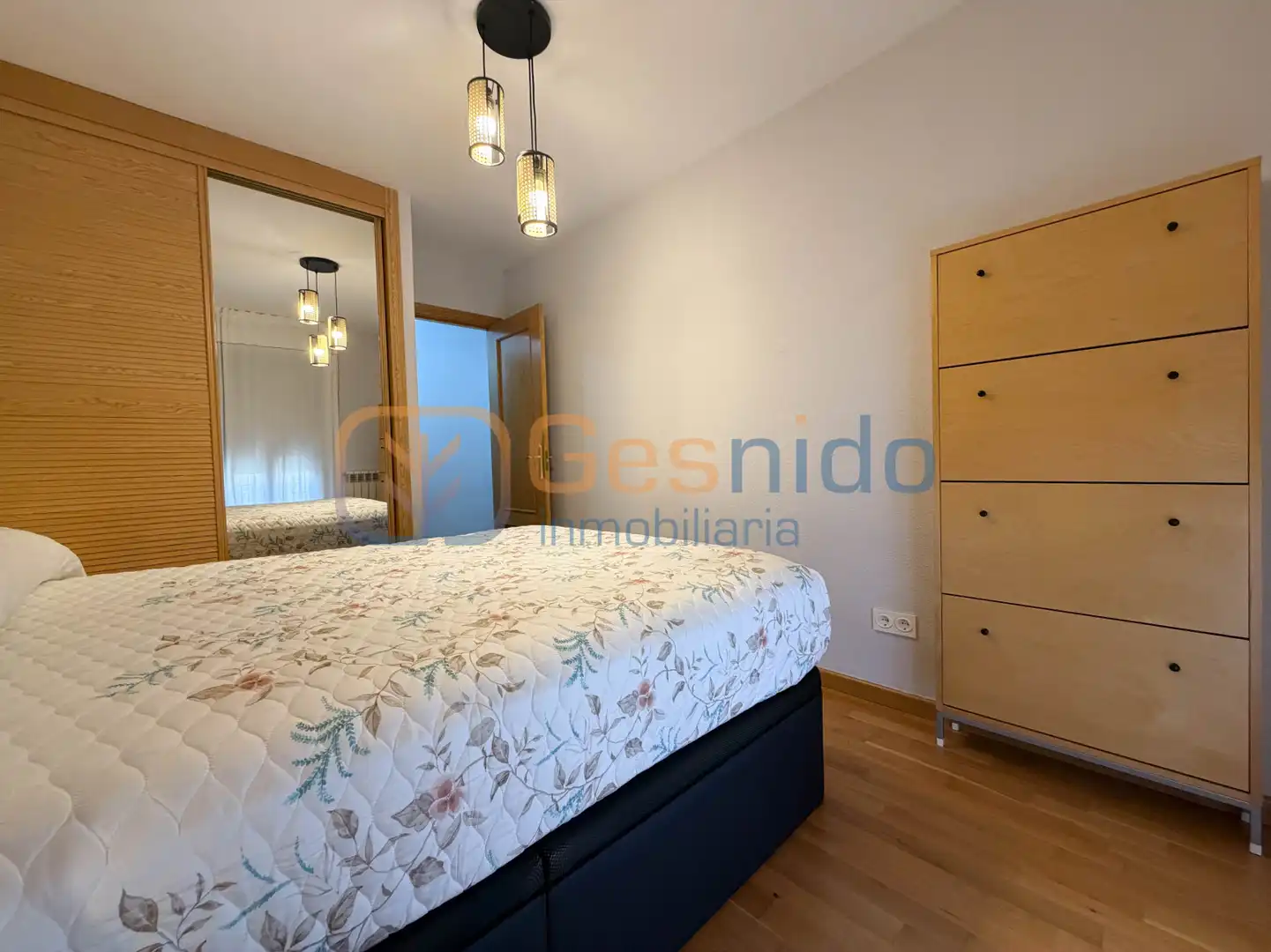 Schlafzimmer von Wohnung zur Miete in Segovia mit Heizung, Schwimmbad und Gemeinschaftspool
