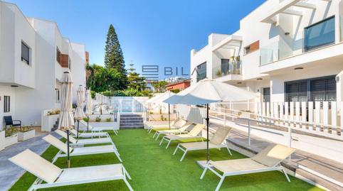 Foto 3 de Casa adosada en venda a Algarrobos, Castillo Sohail - Myramar, Fuengirola