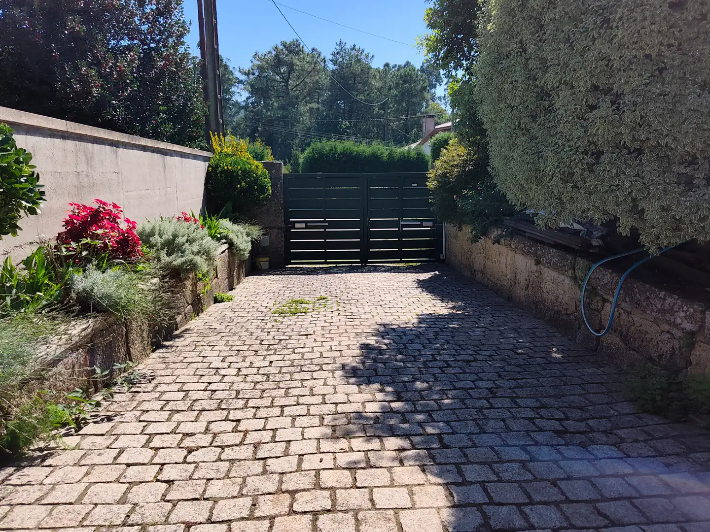 Aparcament de Apartament de lloguer en Vigo  amb Terrassa, Moblat i Forn