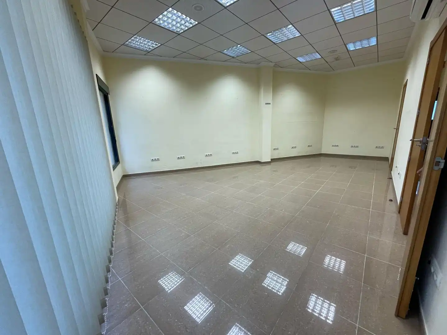 Local commercial à vendre à Marchena, imagen 5