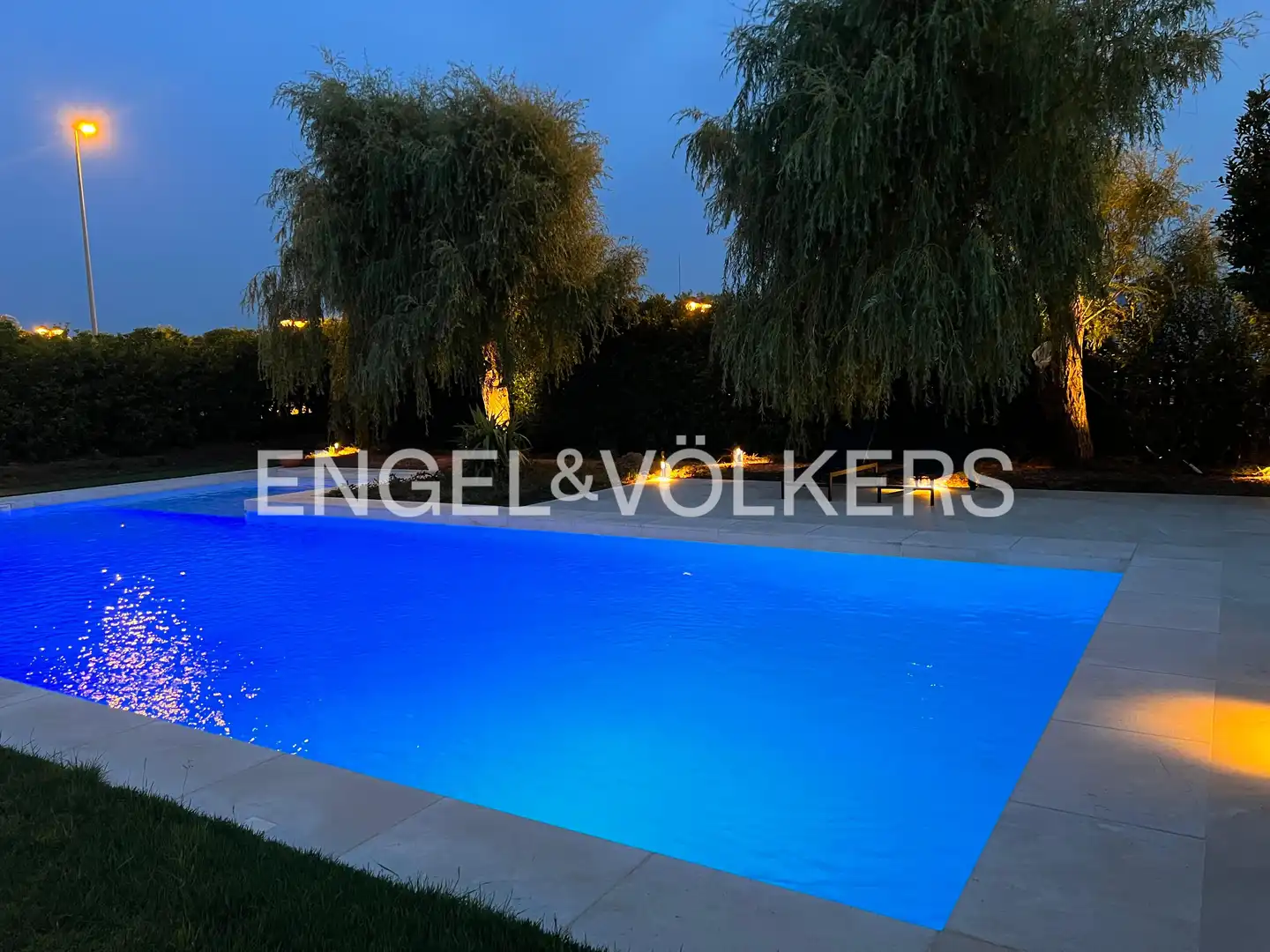 Swimming pool of Houses for sale in Getxo   with Heating, Private garden and Parquet flooring