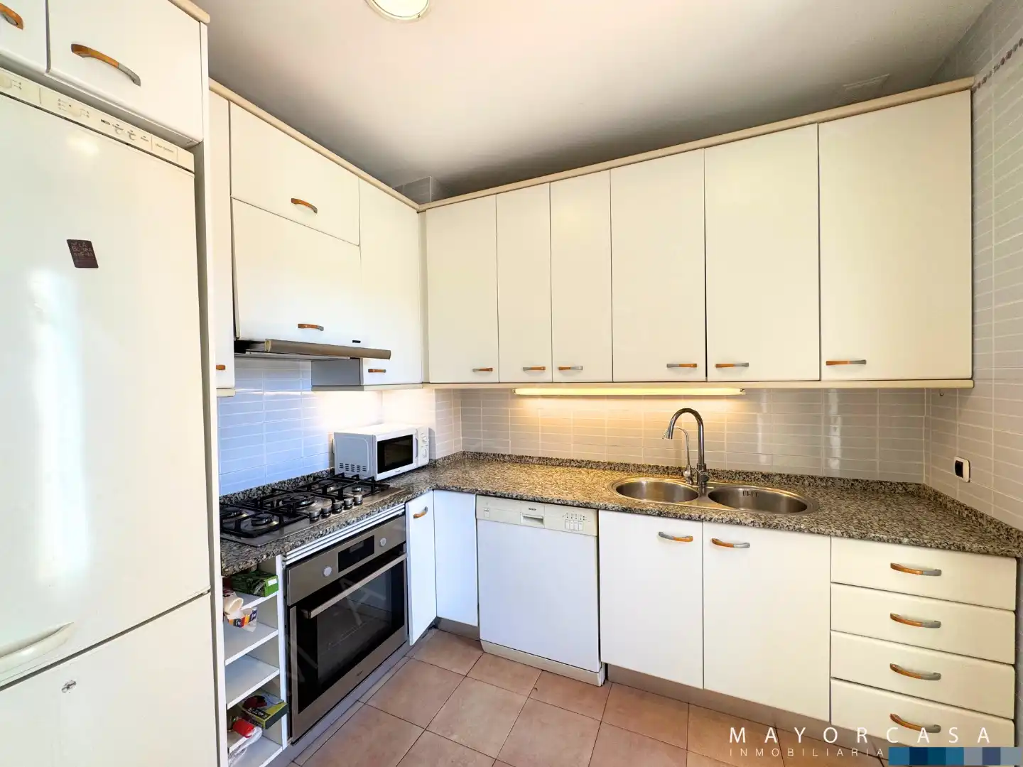 Cuina de Pis en venda en  Barcelona Capital amb Aire condicionat, Terrassa i Balcó