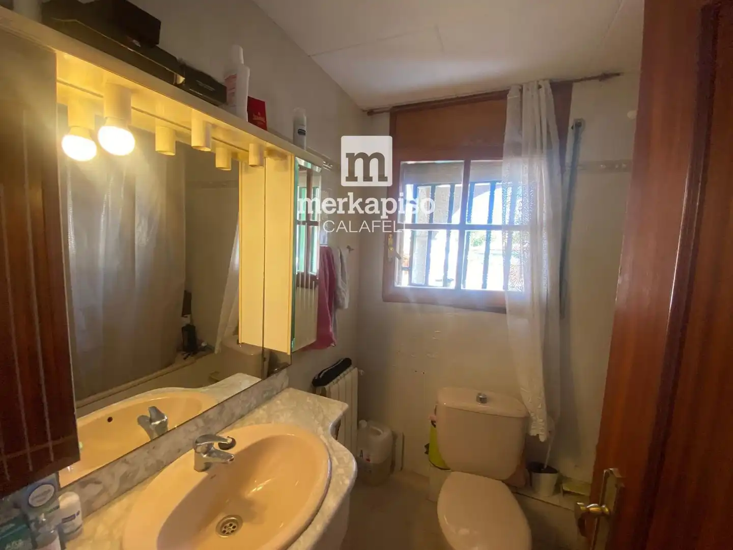 Dormitori de Casa o xalet en venda en Cunit amb Jardí privat, Terrassa i Traster