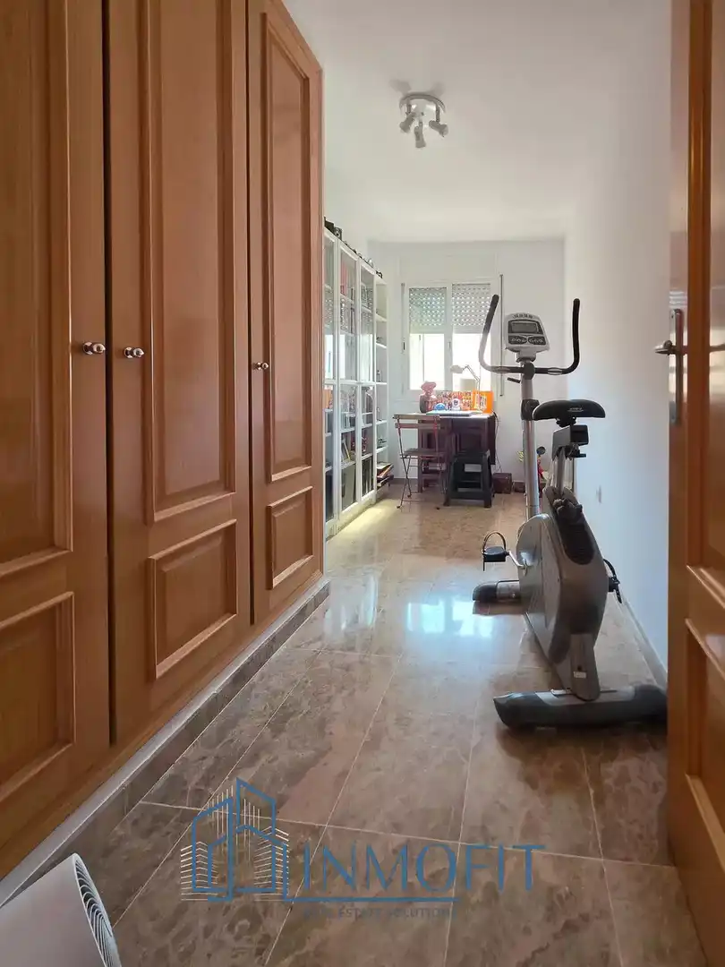 Flat with terrace for sale in C/ Vaticá, imagen 6