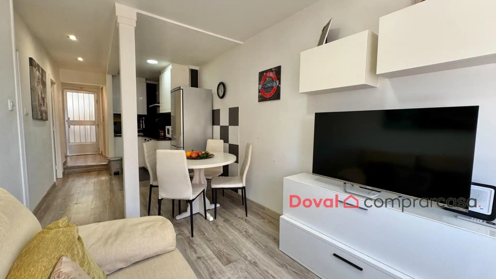Sala de estar de Casa o chalet en venta en Vigo  con Parquet, Terraza y Amueblado
