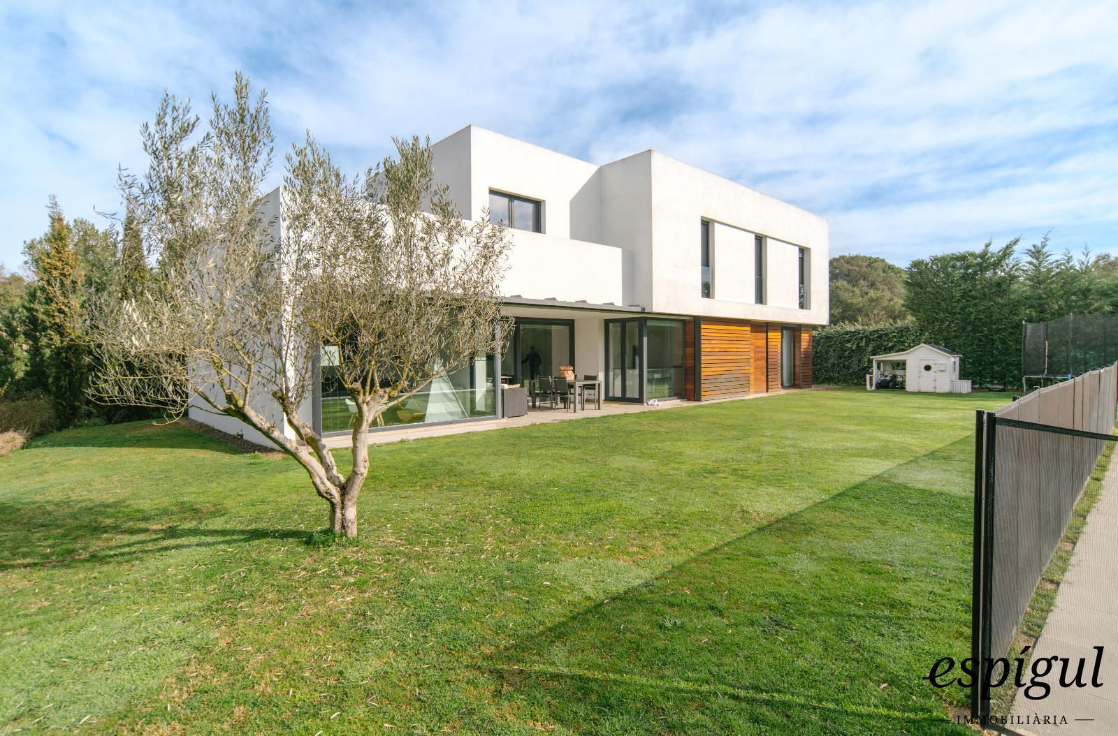 Exterior view of House or chalet for sale in Llagostera  with Air Conditioner, Heating and Parquet flooring
