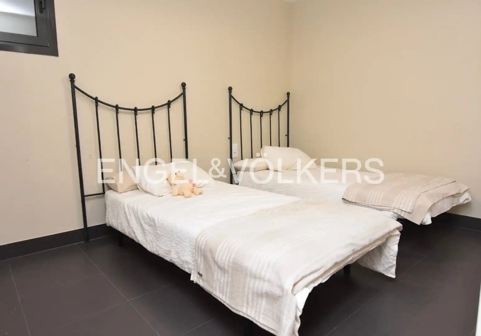 Casa a schiera con piscina in vendita a Carrer de la Niella, imagen 32