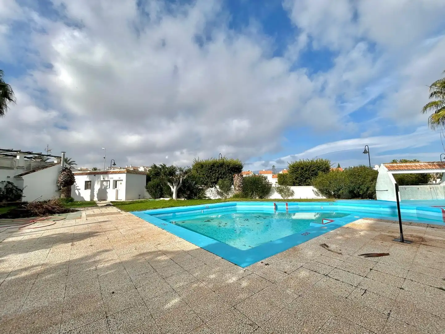 Swimming pool of Attic for sale in Roquetas de Mar  with Private garden, Terrace and Furnished