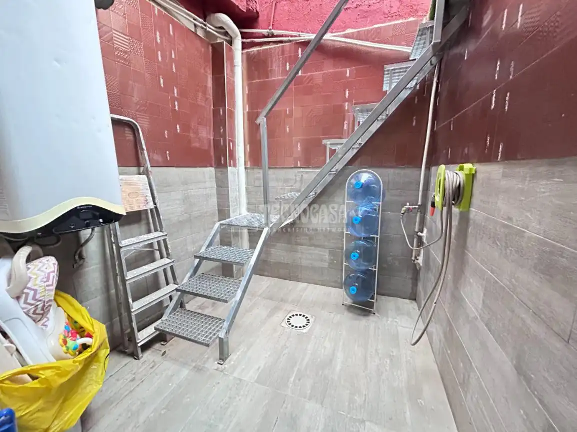 Casa adosada en venda en Torrent amb Aire condicionat, Calefacció i Jardí privat