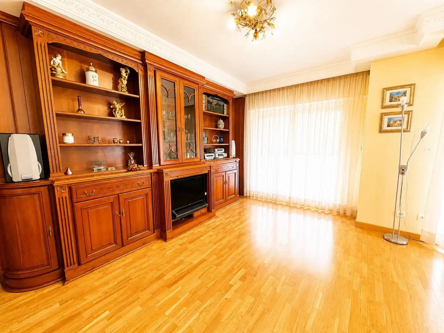 Sala de estar de Piso en venta en Crevillent con Aire acondicionado, Calefacción y Parquet