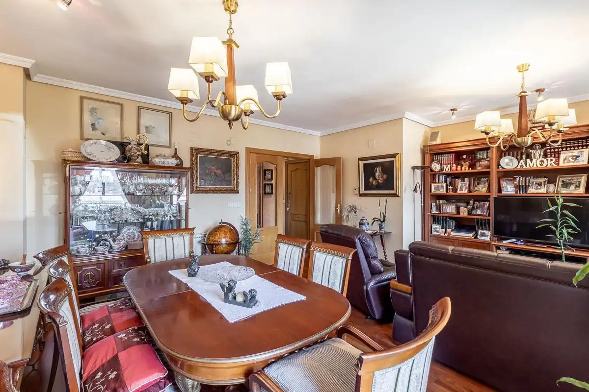 Comedor de Piso en venta en Granada con Aire acondicionado, Calefacción y Terraza