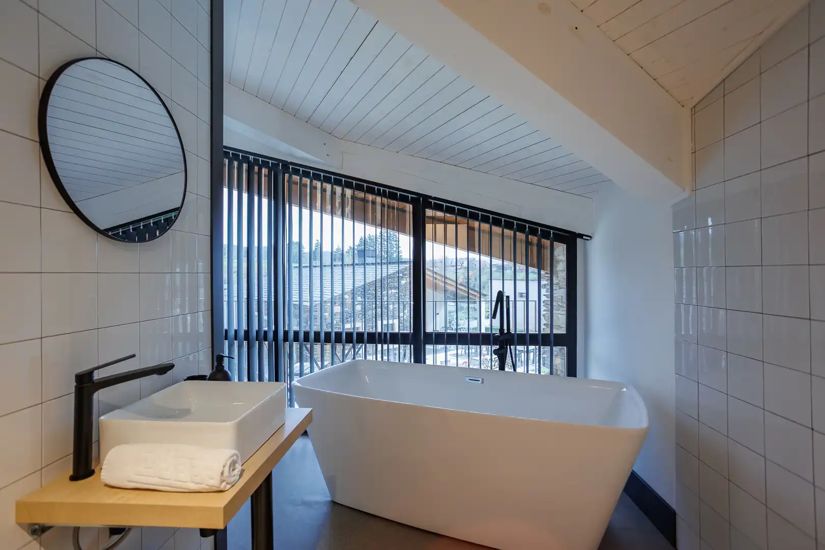 Bathroom of Commercial properties for sale in Friol  with Furnished