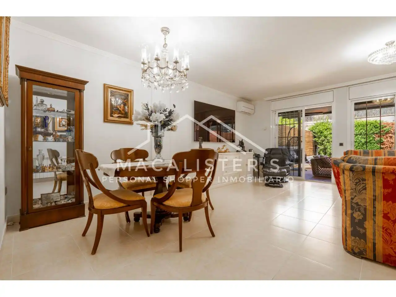 Vista exterior de Casa adosada en venta en Vilassar de Mar con Aire acondicionado, Calefacción y Jardín privado