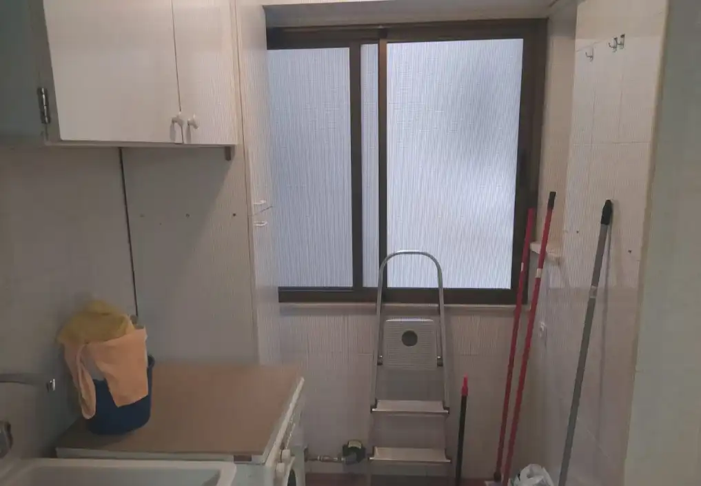 Baño de Piso para compartir en Granada con Aire acondicionado, Amueblado y Horno