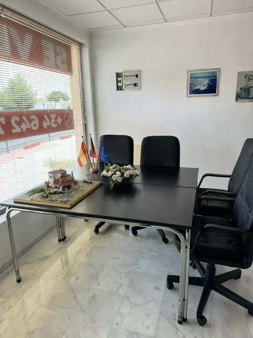 Local en venda en Orihuela amb Aire condicionat