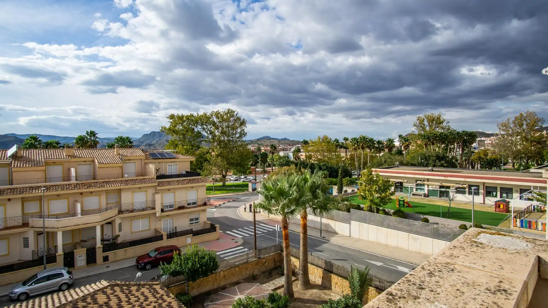 Vista exterior de Casa adosada en venda en Petrer, Alicante