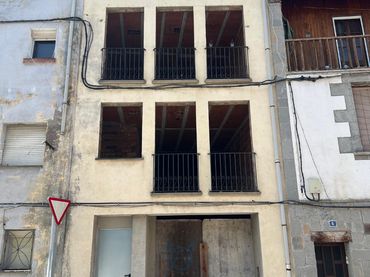 Casa con balcone in vendita a Sant Hipòlit de Voltregà